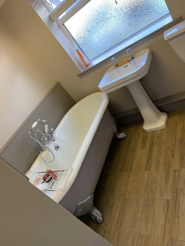 Luxury bathroom installation with freestanding bathtub hja heating
